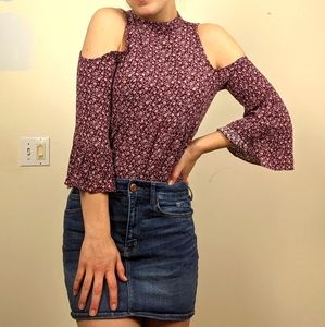 American Eagle Cold Shoulder Floral Top